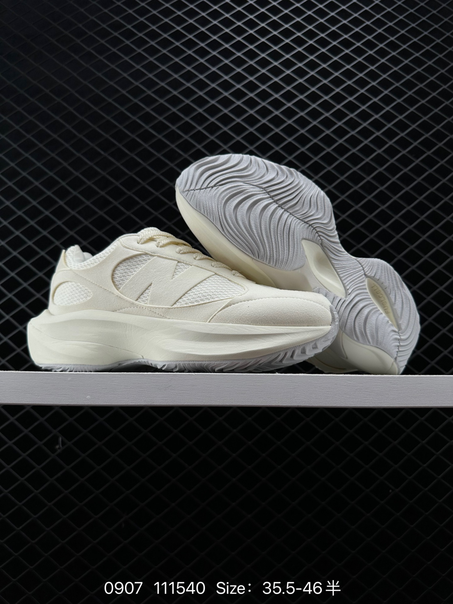 New Balance  UWRPOBGC